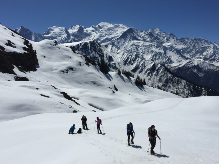 Location de vacances - Chalet à Servoz - Randonnée en raquette, dans les dessus.