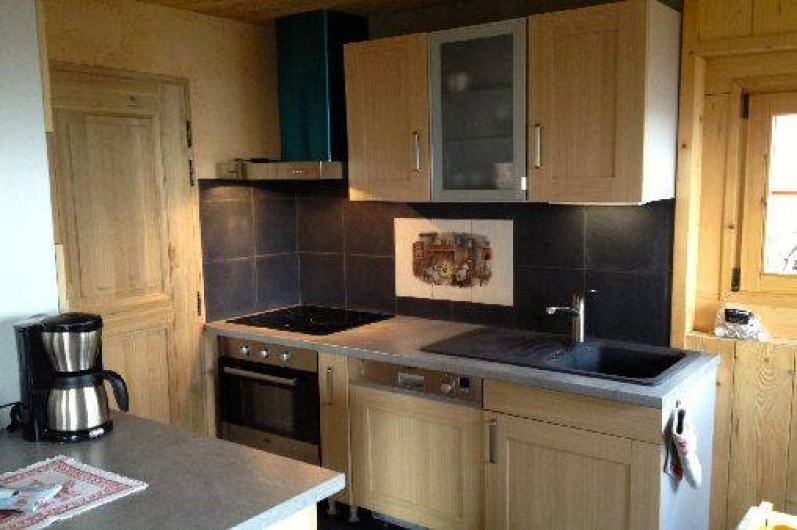 Location de vacances - Chalet à Servoz - Le coin cuisine avec équipements modernes.