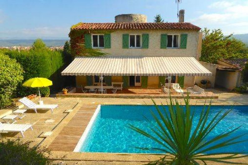 Location de vacances - Villa à Le Beausset - Villa de style provençal avec grande piscine (12x6)