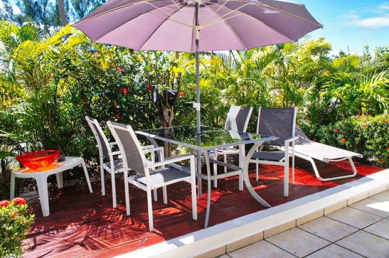 Location de vacances - Villa à Saint-François - Coin repas extérieur