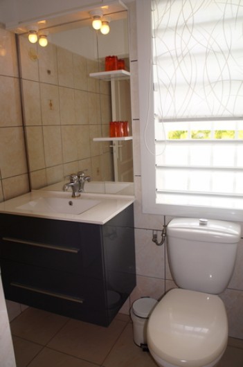 Location de vacances - Villa à Saint-François - Salle de bains 1 avec douche lavabo et wc