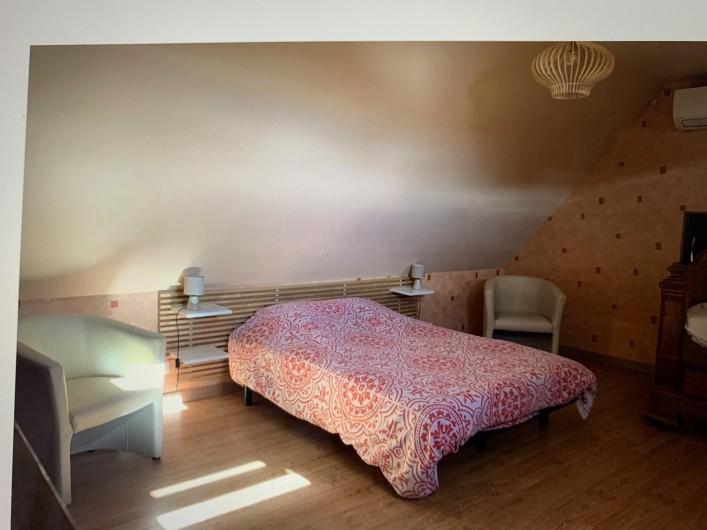 Location de vacances - Gîte à Omiécourt - Grande chambre du haut