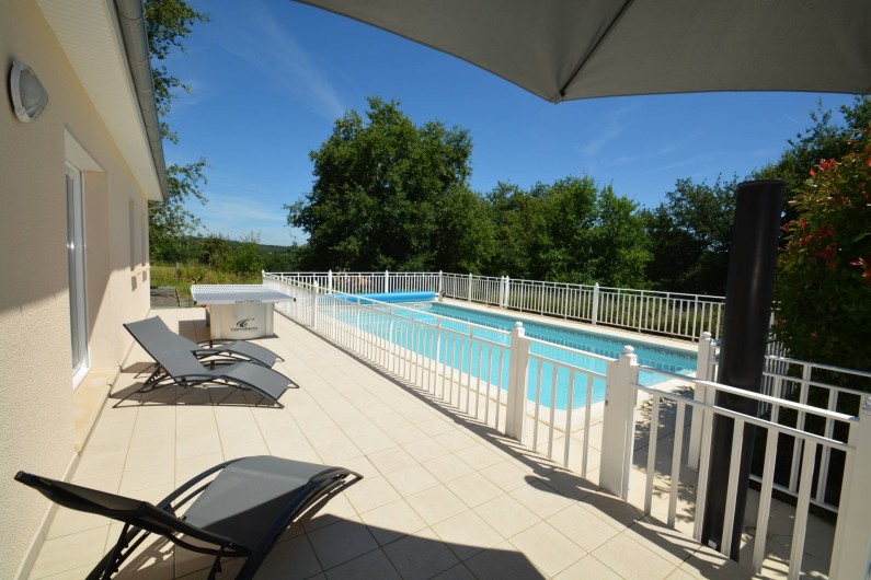 Location de vacances - Gîte à Cublac - Piscine privée chauffée de 10 x 5 m sans vis-à-vis