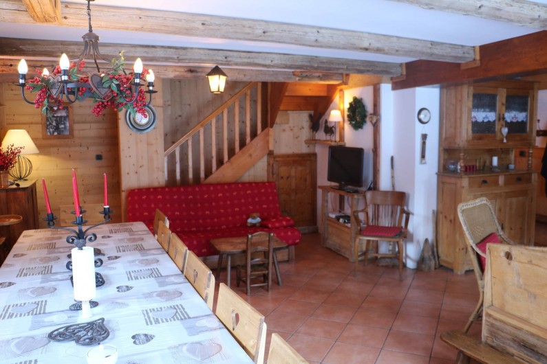 Location de vacances - Chalet à Saint-Jean-d'Arves - Rdc canapé coin TV