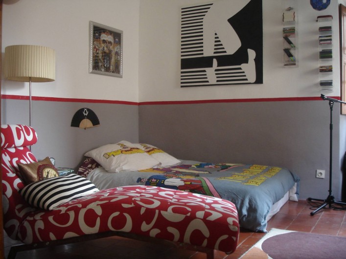 Location de vacances - Appartement à L'Île-Rousse - CHAMBRE LIT SIMPLE + LIT BÉBÉ