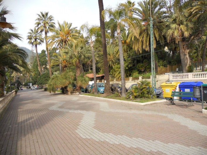 Location de vacances - Appartement à Ospedaletti - promenade de Ospedaletti