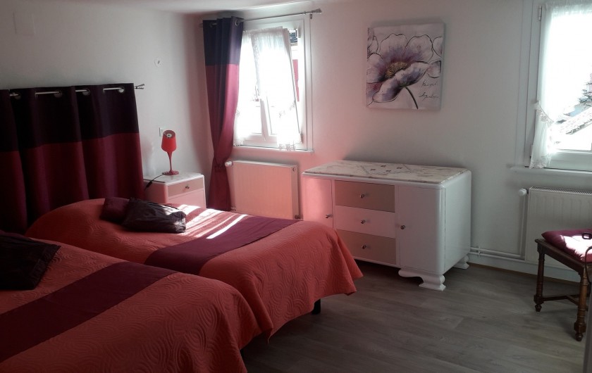Location de vacances - Chambre d'hôtes à Eguisheim - Chambre avec 2 lit  jumeaux dans le  Gite de Tante Line