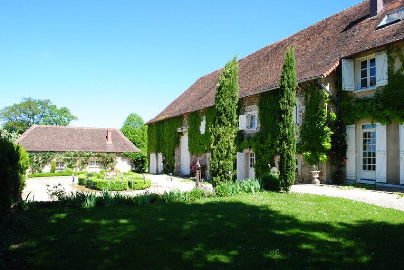 Location de vacances - Château - Manoir à Saint-Priest-Ligoure