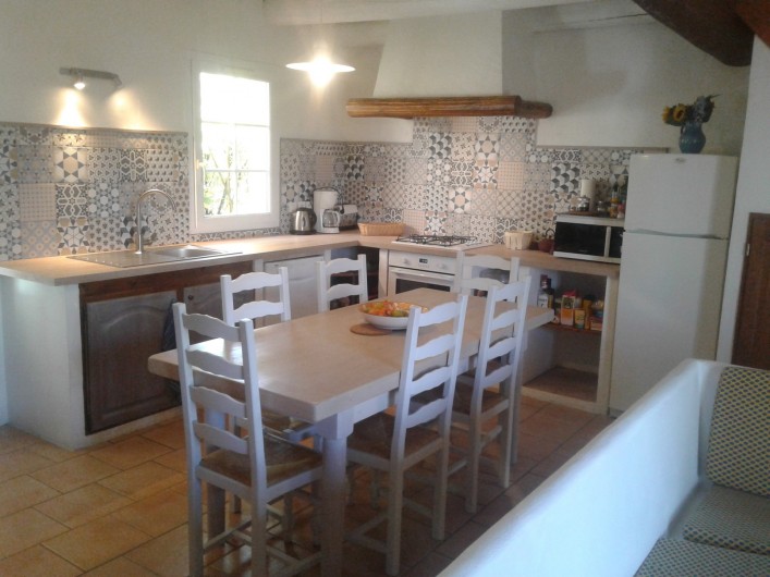 Location de vacances - Gîte à Entrecasteaux - Coin cuisine