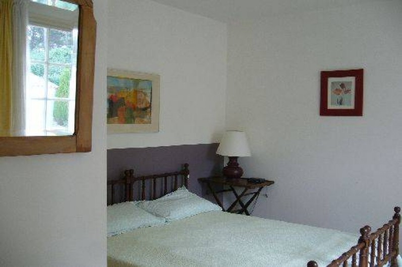 Location de vacances - Gîte à Le Beausset - Entrons dans la chambre....