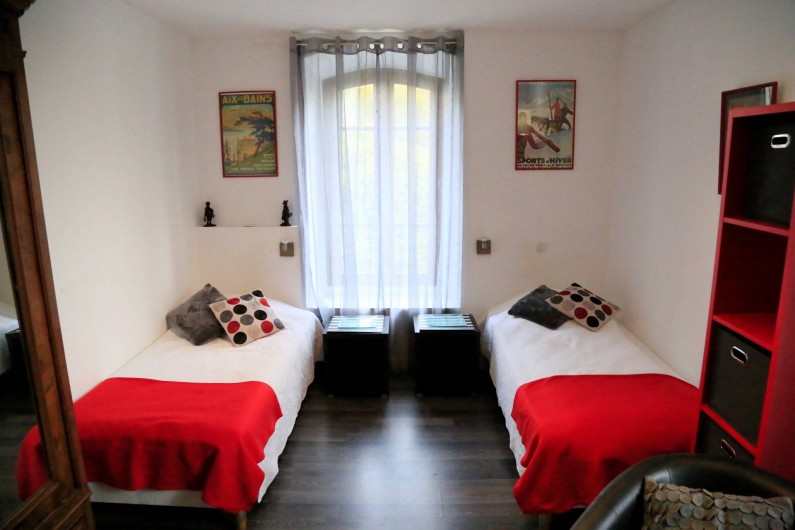Location de vacances - Villa à Aix-les-Bains - La chambre avec coin salon tv du studio 3