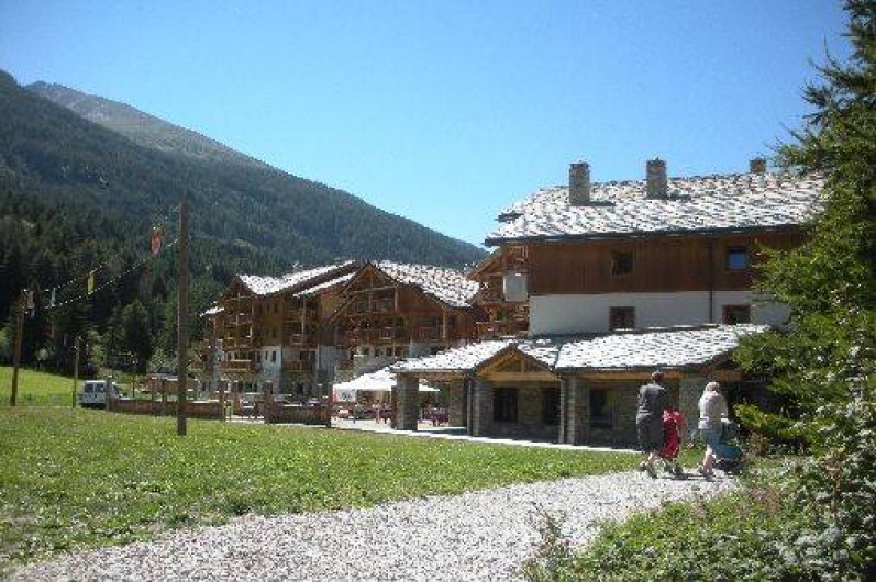 Location de vacances - Appartement à Lanslebourg-Mont-Cenis - La résidence l'été