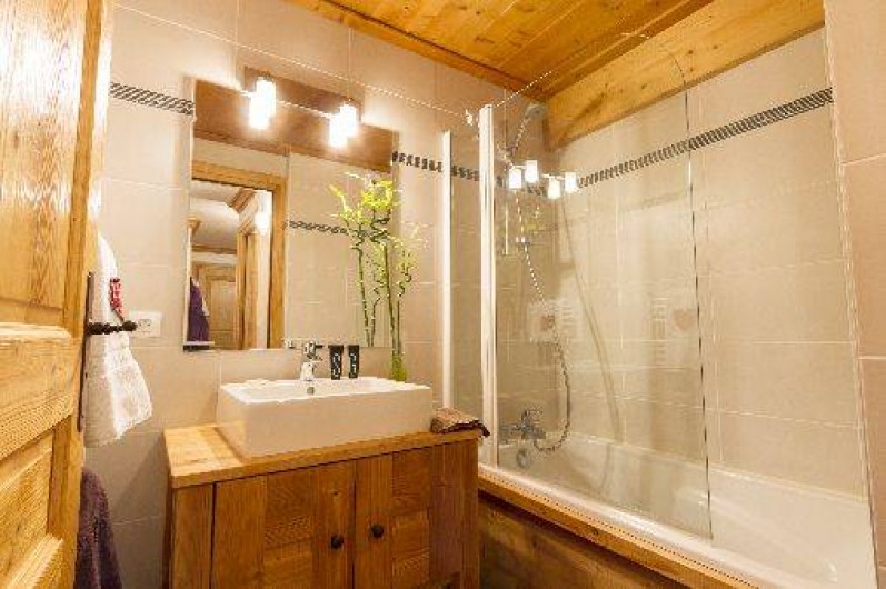 Location de vacances - Appartement à Lanslebourg-Mont-Cenis - Salle de bains