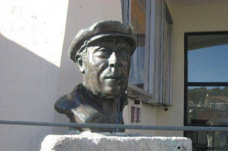 Location de vacances - Appartement à Carry-le-Rouet - Fernandel - la notoriété de Carry