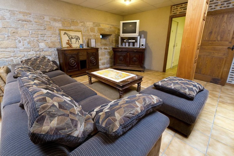 Location de vacances - Gîte à Loubressac - Lecteur DVD, chaîne internationales, branchement HDMI