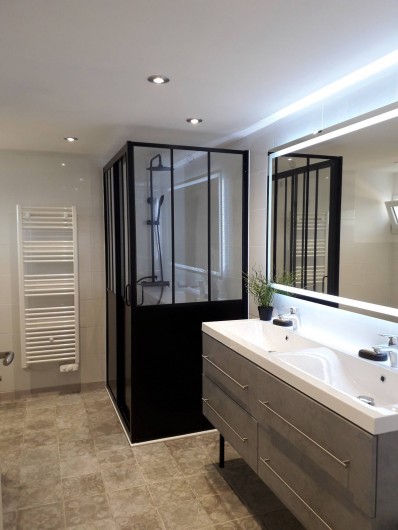 Location de vacances - Gîte à La Force - "Les Bricous" Salle d'eau