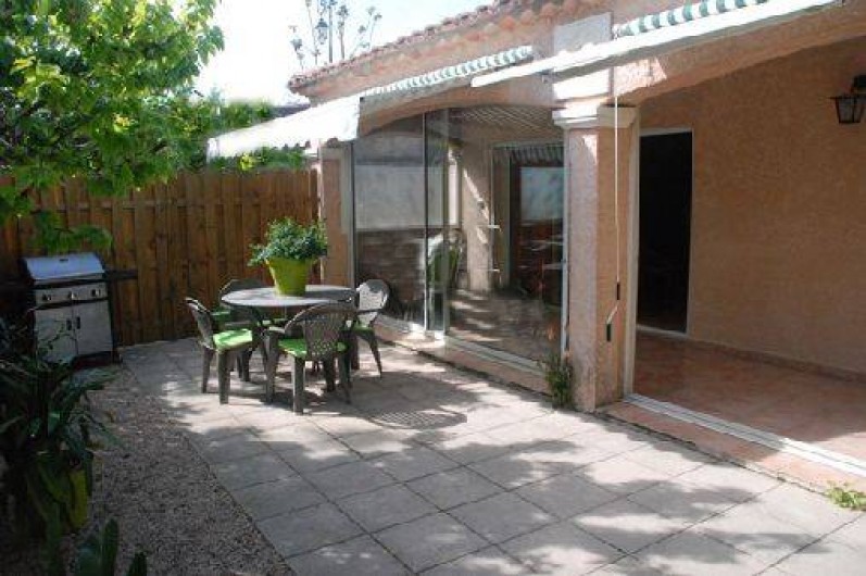 Location de vacances - Villa à Le Puy-Sainte-Réparade - Terrasse exterieure