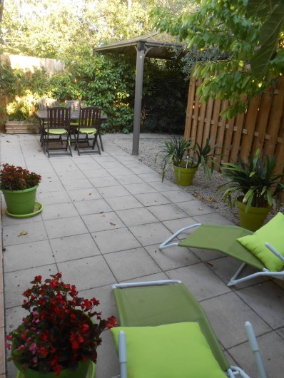 Location de vacances - Villa à Le Puy-Sainte-Réparade - jardin
