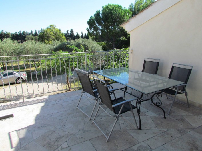 Location de vacances - Appartement à Sarrians - TERRASSE