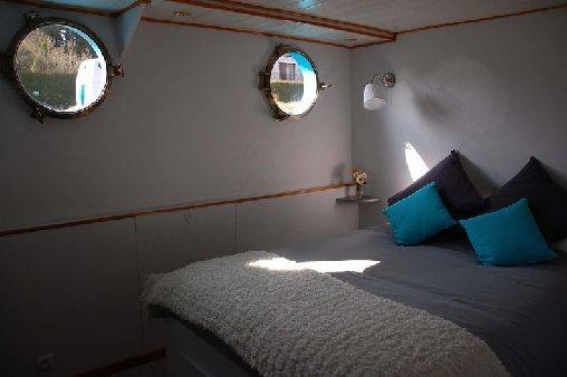 Location de vacances - Péniche à Maconge