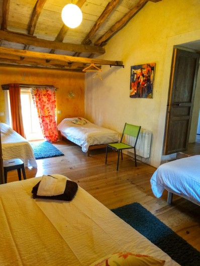 Location de vacances - Gîte à Bourrou - Chambre 3 Thélème