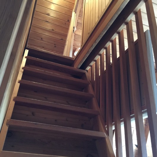 Location de vacances - Chalet à Allos - ESCALIER D'ACCÉS R + 1