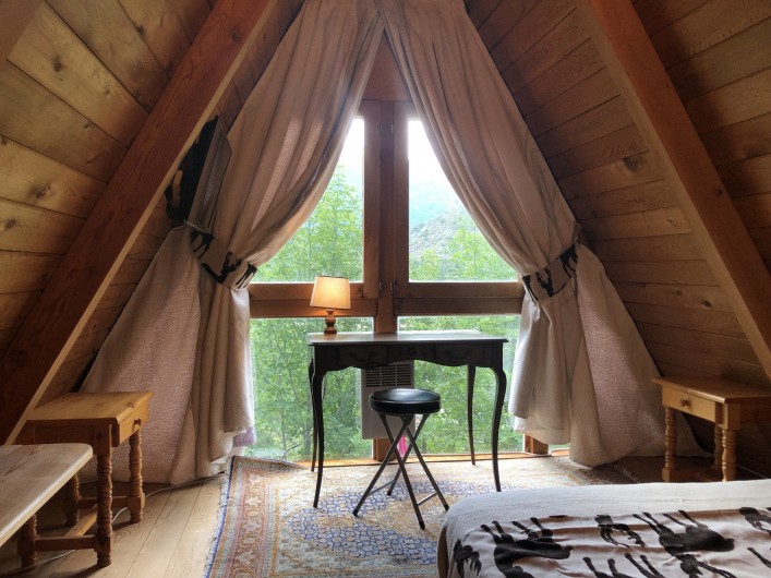 Location de vacances - Chalet à Allos - CHAMBRE PANORAMIQUE ETAGE