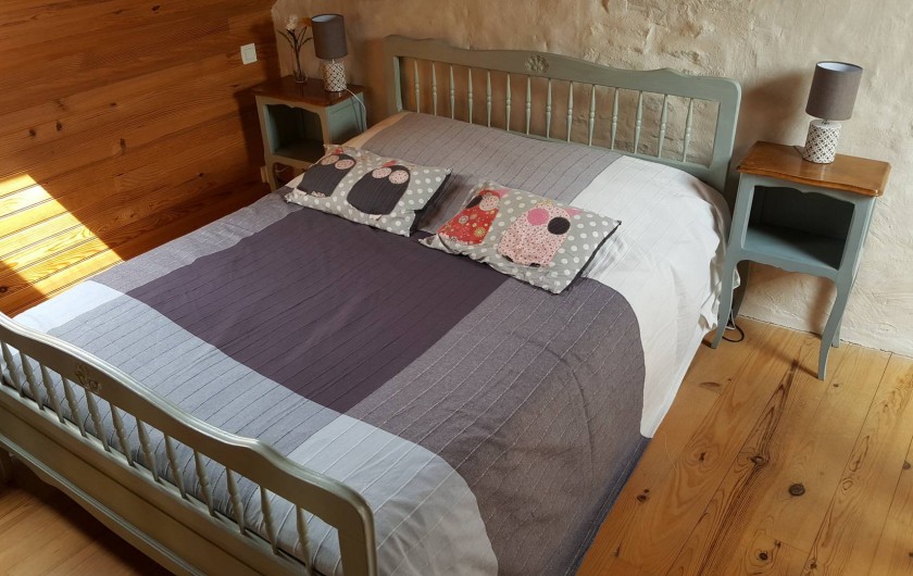 Location de vacances - Gîte à Saint-Georges-de-la-Rivière - double lit en mezzanine