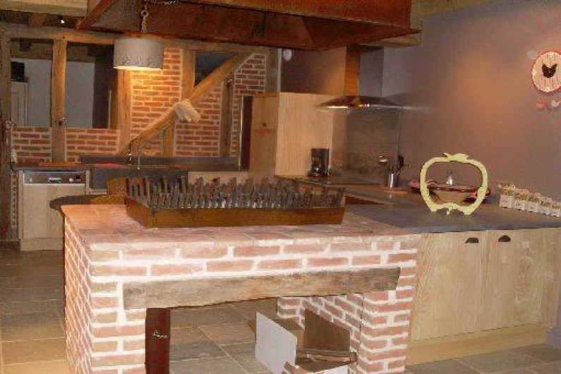 Location de vacances - Gîte à Pourlans - cheminée