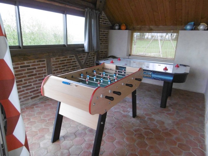 Location de vacances - Gîte à Pourlans - salle de jeux