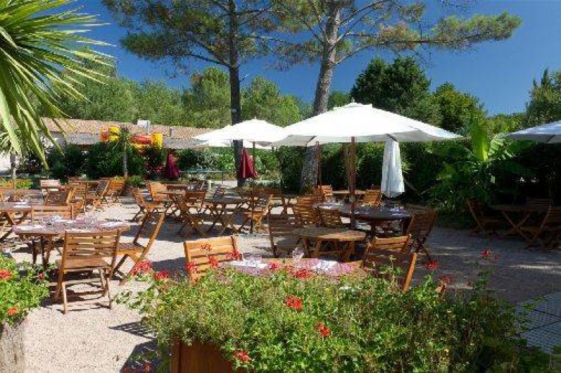 Location de vacances - Camping à Petit-Palais-et-Cornemps