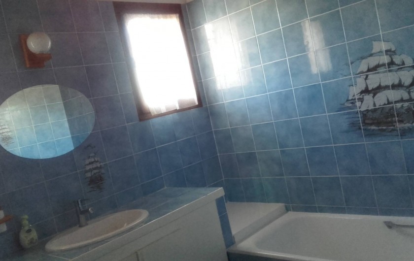 Location de vacances - Villa à Hyères - avec baignoire