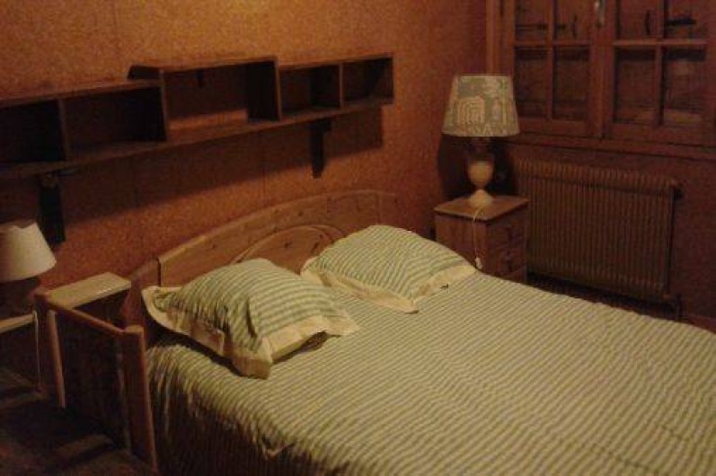 Location de vacances - Chalet à Alex - chambre 1 : lit double 140 cm