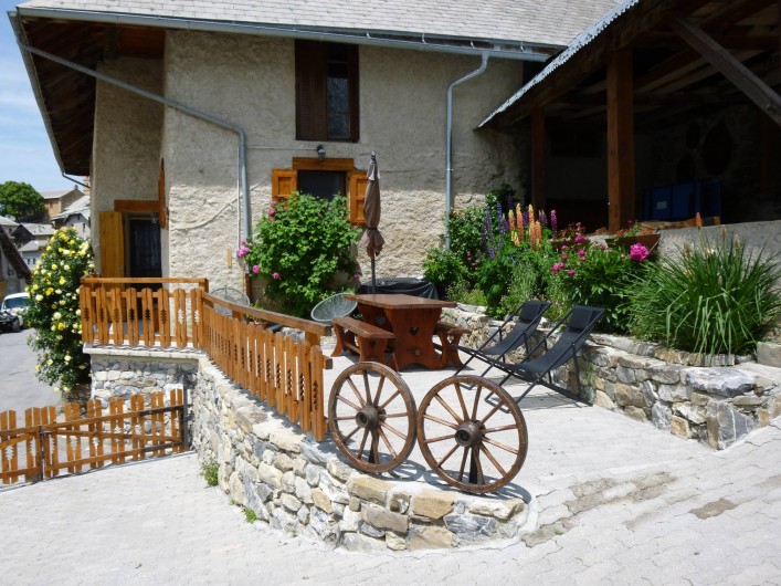 Location de vacances - Maison - Villa à Les Orres - La terrasse en été