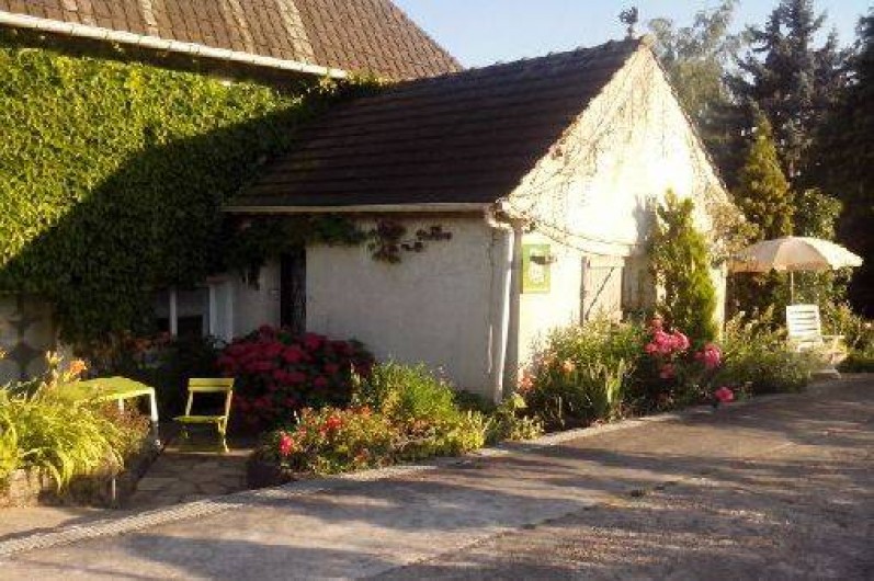 Location de vacances - Gîte à Crécy-la-Chapelle - entrée -terrasse n°1