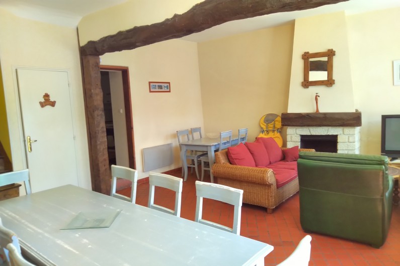 Location de vacances - Gîte à Sainte-Honorine-des-Pertes - Salon séjour du Gîte A