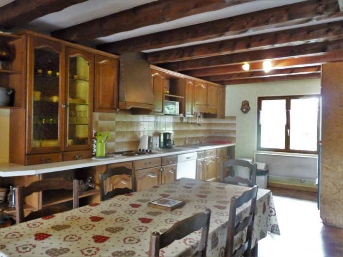 Location de vacances - Appartement à Ban-de-Laveline - cuisine et coin repas moyen gite