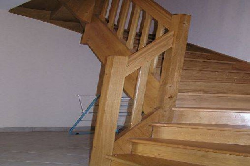 Location de vacances - Gîte à Raucoules - Escalier d'accés à l'étage