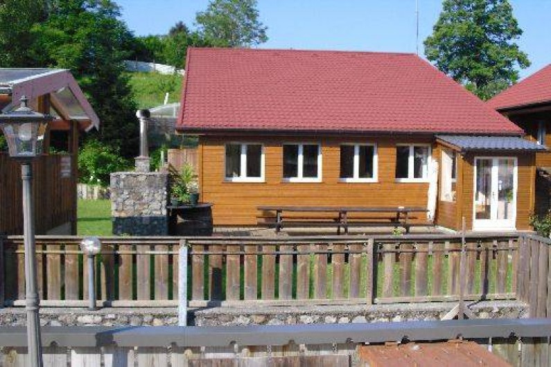 Location de vacances - Chalet à Lyaud