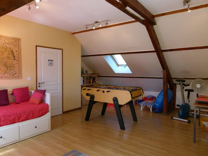 Location de vacances - Gîte à Outines - Salle de jeux et multiactivités pouvant servir de 6ème chambre