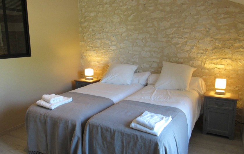 Location de vacances - Gîte à Lougratte - une des 3 chambres du gîte Fakir