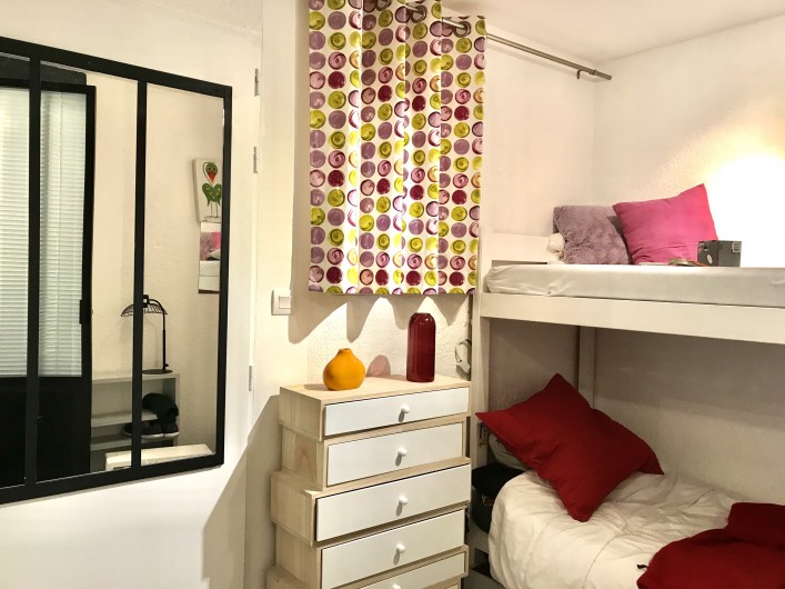 Location de vacances - Appartement à Six-Fours-les-Plages - Chambre ado