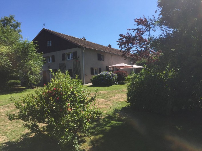 Location de vacances - Gîte à Corcieux - La Maison De Solène côté jardin