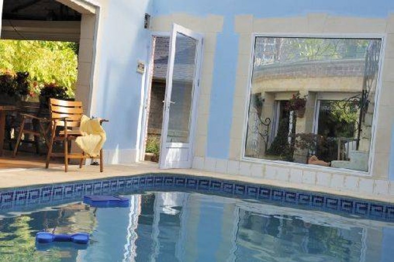 Location de vacances - Chambre d'hôtes à Marchais - piscine de saison