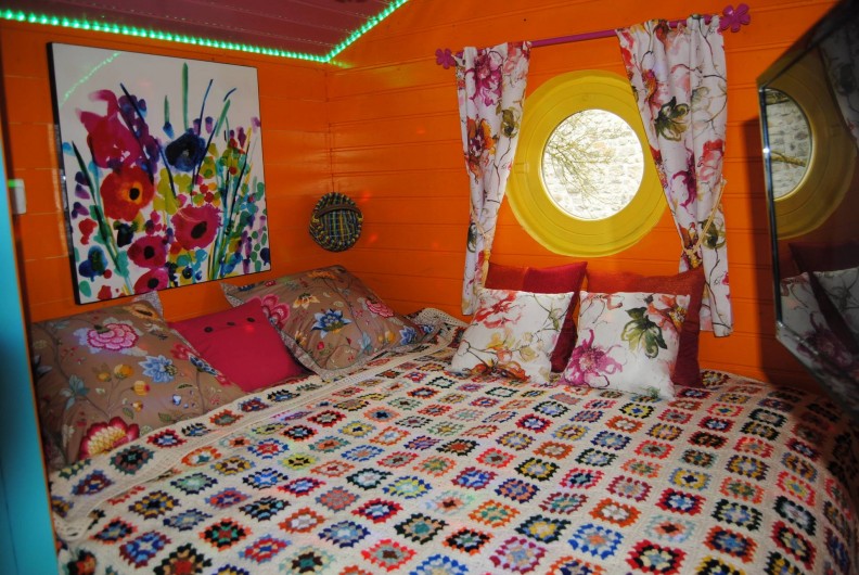 Location de vacances - Chambre d'hôtes à Marchais - chambre 2 pers dans la Roulotte