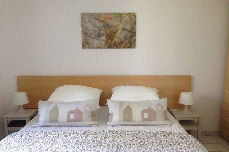 Location de vacances - Gîte à Corgnac-sur-l'Isle - Chambre 1 avec grand lit pouvant se séparer en 2 lits de 80*200