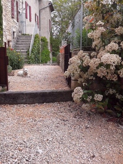 Location de vacances - Gîte à Tharaux - L' entrée privative du gîte