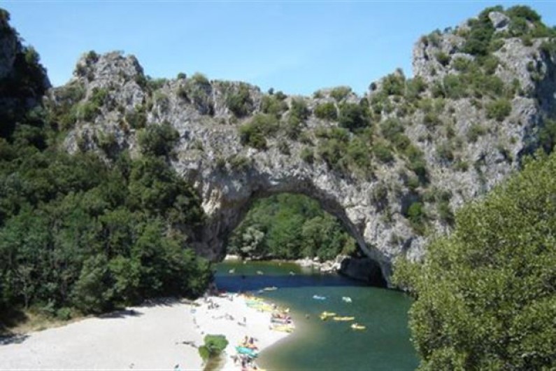 Location de vacances - Gîte à Tharaux - Vallon Pont d'Arc à 20 kms  de  La Réboussière