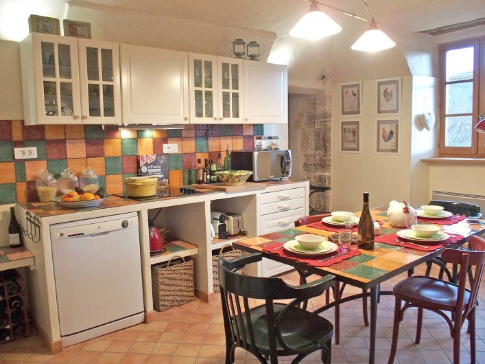 Location de vacances - Gîte à Tharaux - La cuisine provençale