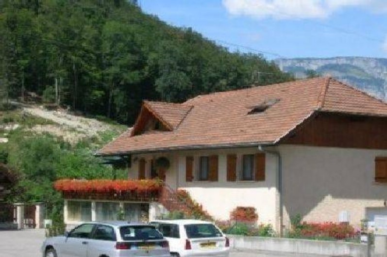 Location de vacances - Appartement à Thônes - La villa l'été